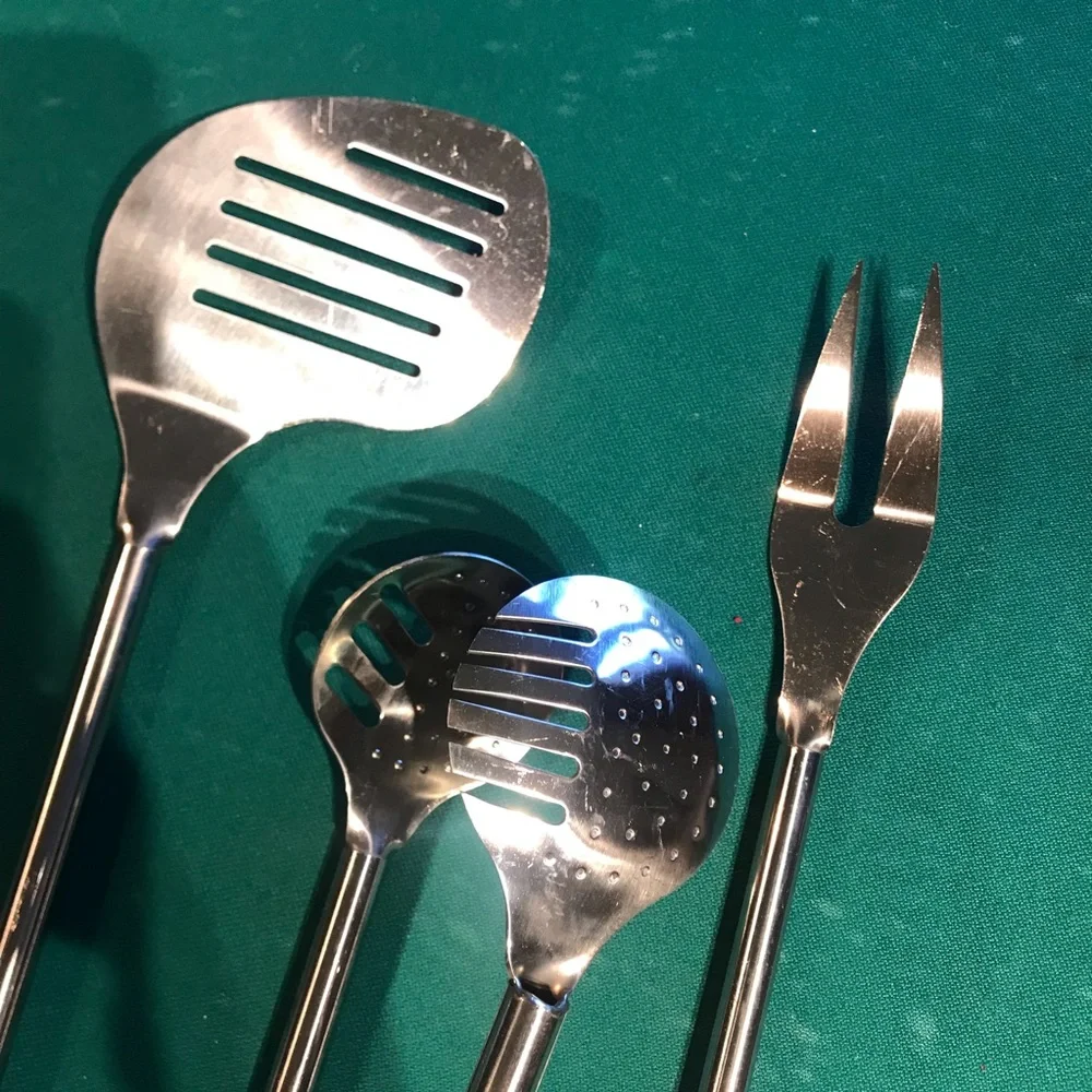 Poligo BBQ Tools with Golf Club logo. Hvy duty stainless steel & rubber handles